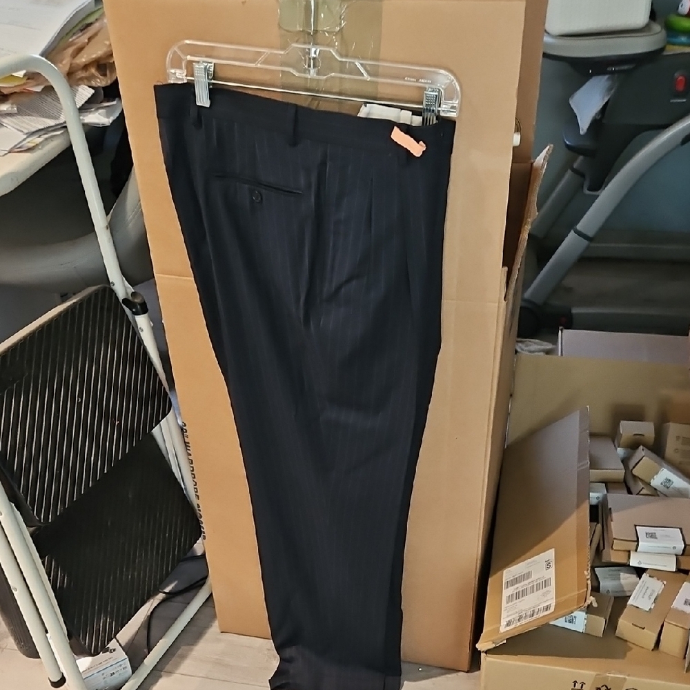 Claiborne Men's Black Dress Pants